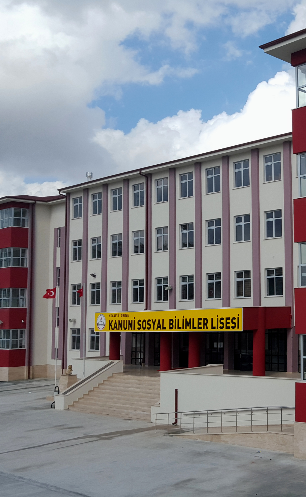 Gebze Kanuni Sosyal Bilimler Lisesi | Demka İnşaat
