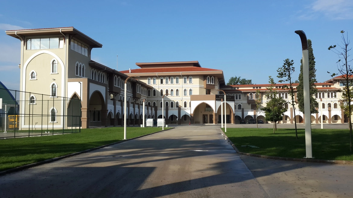 Sakarya İmam Hatip Lisesi | Demka İnşaat